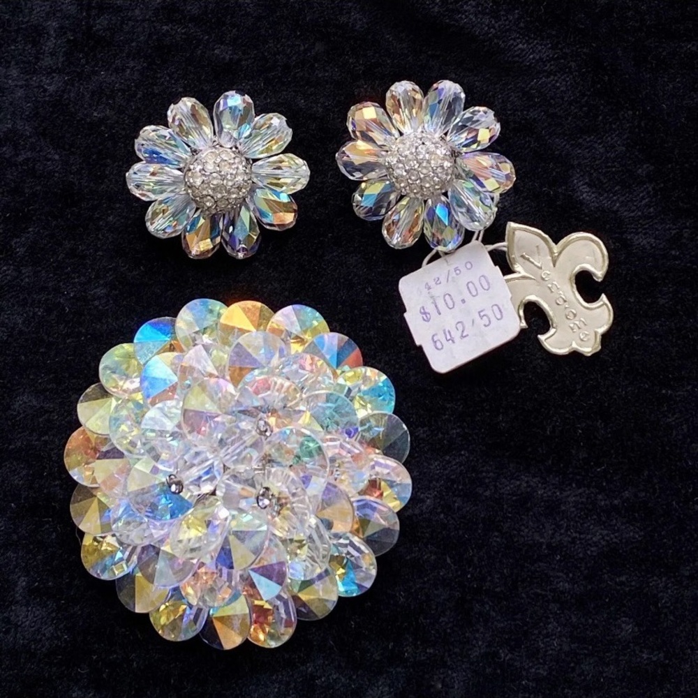 VINTAGE 1960s VENDOME AB CRYSTAL FLOWER BROOCH PIN CLIP DAISY EARRINGS SET w TAG